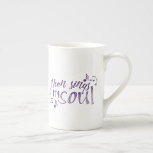 En Porcelaine Chante alors à mon âme la tasse pourpre