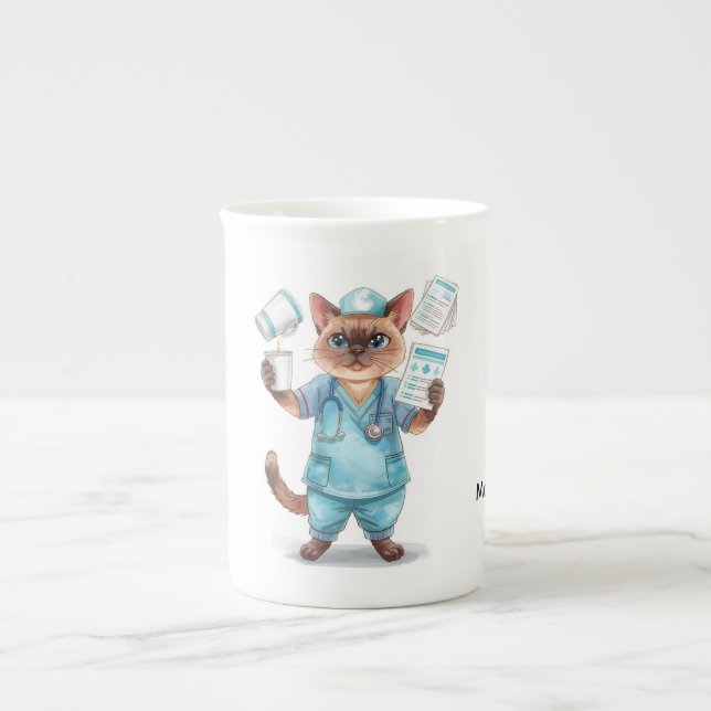 En Porcelaine Infirmière prenant une tasse de café (Devant)