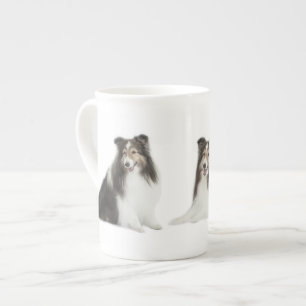 En Porcelaine Mélange de Sheltie et tasse de match