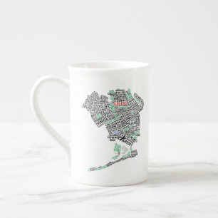 En Porcelaine Queens, tasse d'art de carte de typographie de NYC