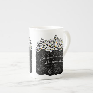 En Porcelaine Rêves dans la tasse de café de plans