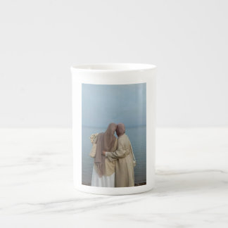 En Porcelaine tasse deux sœurs