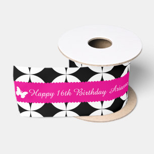 En Satin 16e anniversaire nom rose blanc papillon ruban