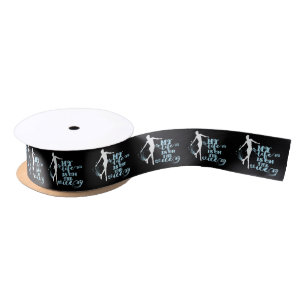 En Satin Ma vie est sur le ruban de patinage artistique de