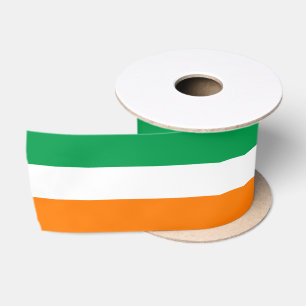En Satin ruban aux couleurs du drapeau irlandais, Tricolore