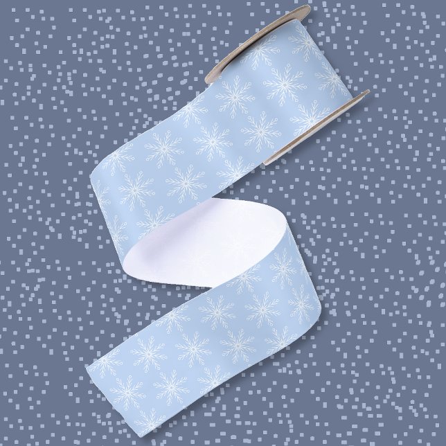 En Satin Ruban Bleu Clair Motif Flocon de Neige (Snowflake pattern light blue ribbon)