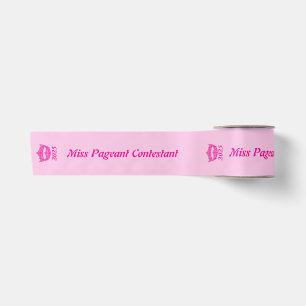 En Satin Ruban rose de type Miss America