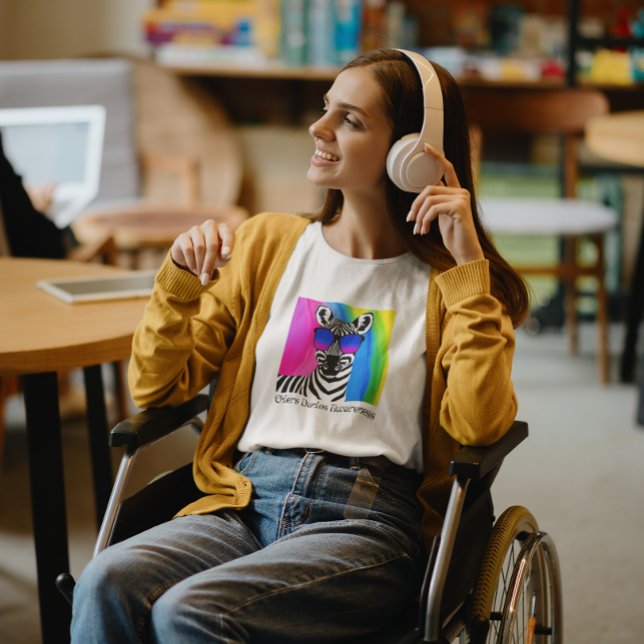 En Tri-matière Ehlers Danlos Sensibilisation Zebra T-Shirt (Spread Ehlers Danlos Awareness with this colorful zebra tri-blend t-shirt! )
