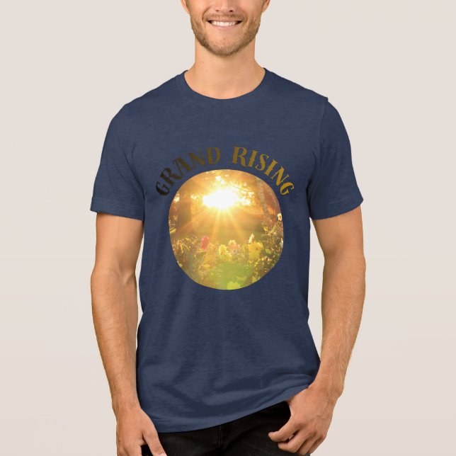 En Tri-matière Grand Rising Bella+Canvas Tri-blend T-Shirt (Recto)
