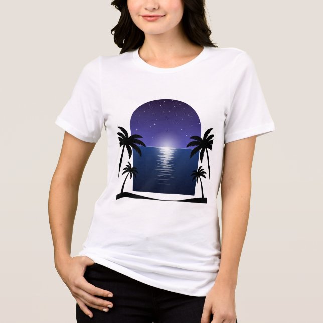 En Tri-matière Night Beach – Moonlit Palm Reflection T-Shirt (Recto)
