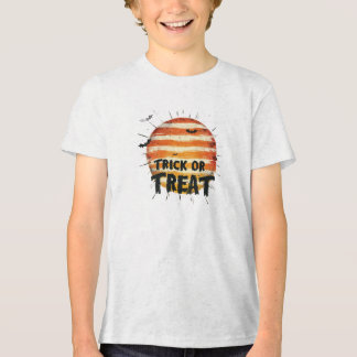 En Tri-matière T-shirt de l'Halloween à l'heure du coucher du sol