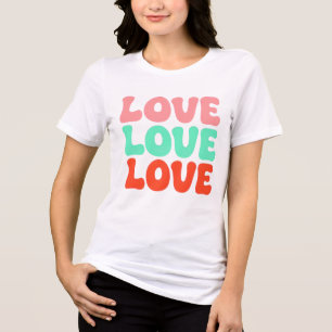 En Tri-matière T-shirt rétro LOVE : Conception de police esthétiq