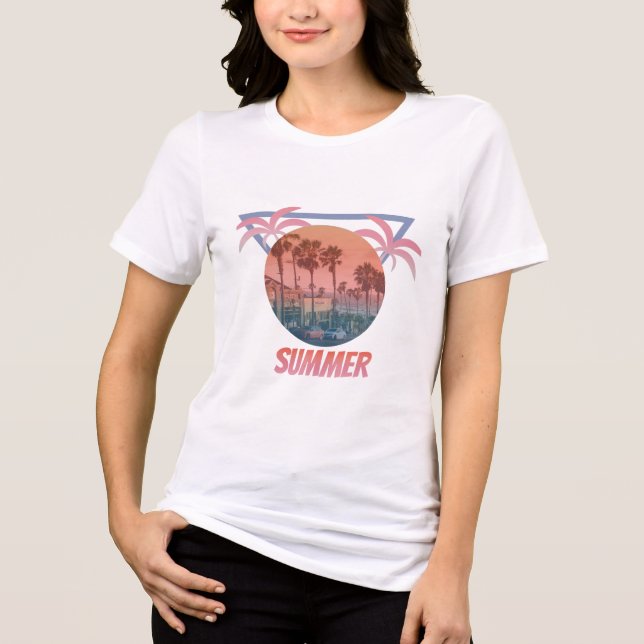 En Tri-matière VIBES D'ÉTÉ - Palmier de soleil rétro T-Shirt Desi (Recto)