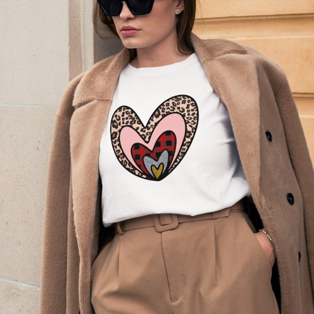 En Tri-matière White Nested Hearts T-Shirt – Valentine Tee (Créateur téléchargé)