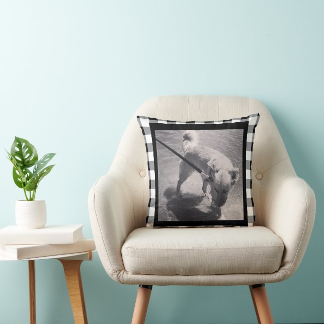 En vichy noir et blanc motif photo coussin (Chaise)
