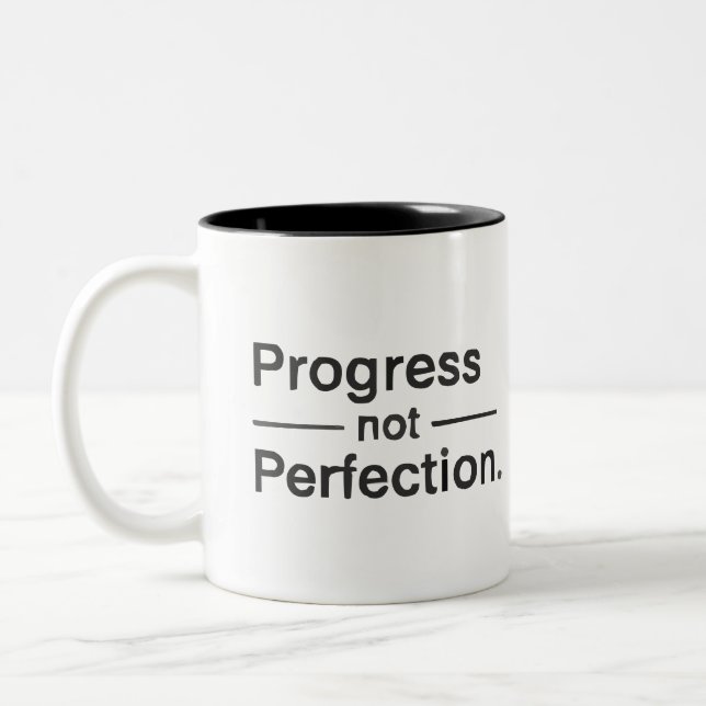 Encourager "Progrès sur la perfection" Mug cadeau (Gauche)