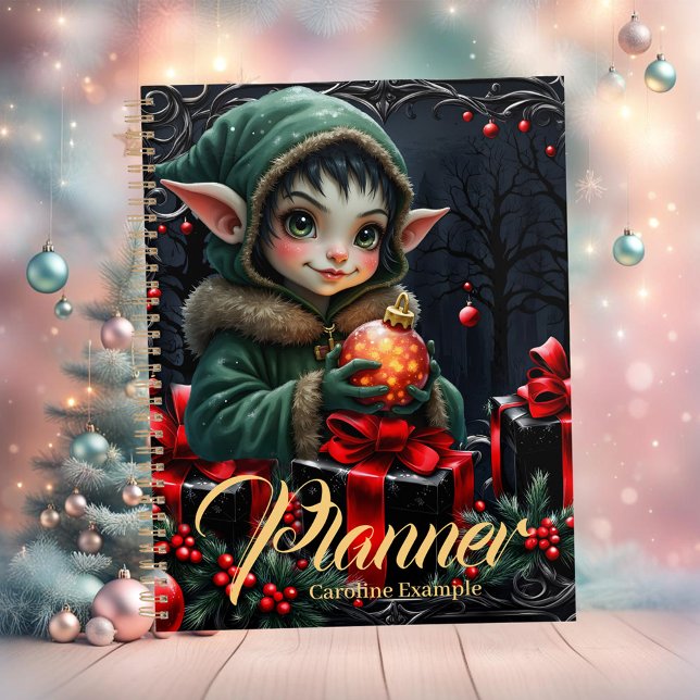 Enfant Elfe mignon en manteau à capuchon vert (Créateur téléchargé)