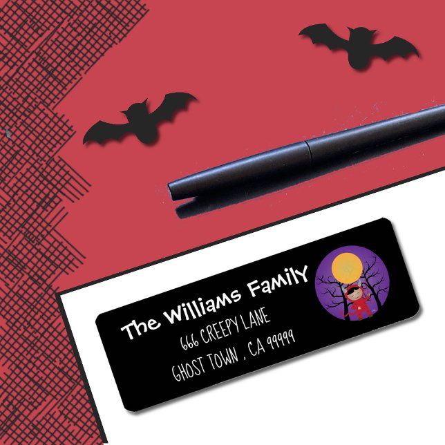 Enfant en costume diable Halloween Étiquettes noir (Créateur téléchargé)