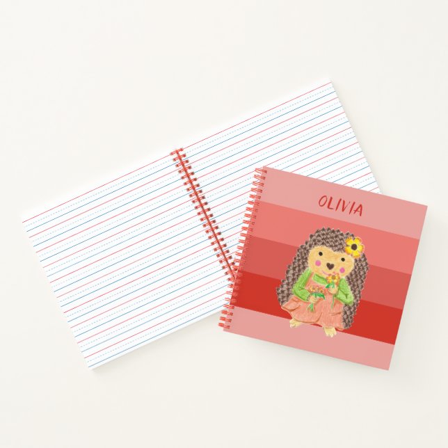 Enfant hérisson sentant des fleurs cahier orange (Intérieur)