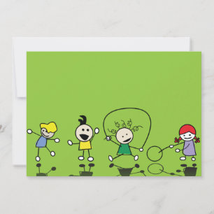 Enfants qui jouent aux invitations