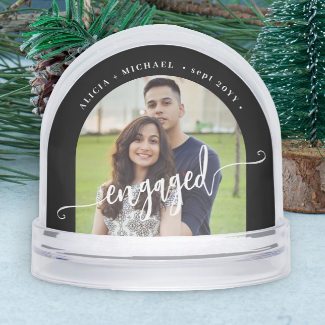 Engaged couple 2 photo script personalized (Créateur téléchargé)