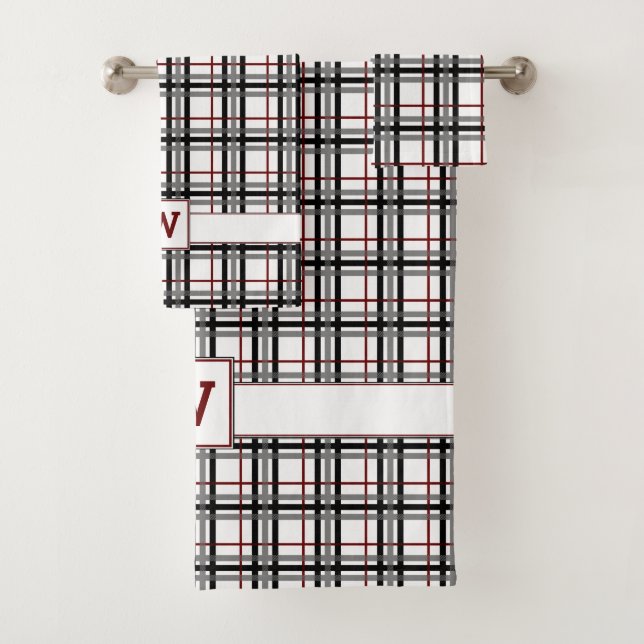 Ensemble blanc et rouge noir de serviette de plaid (En situation)