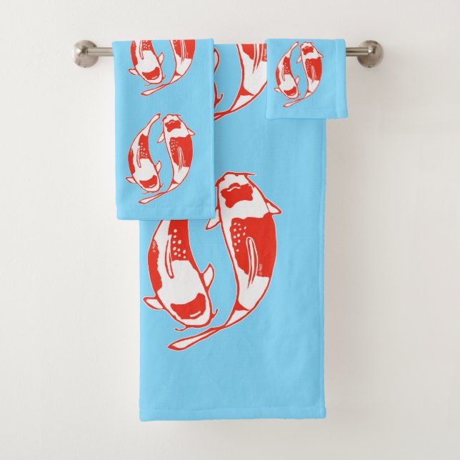 Ensemble bleu de serviette de poissons de Koi (En situation)