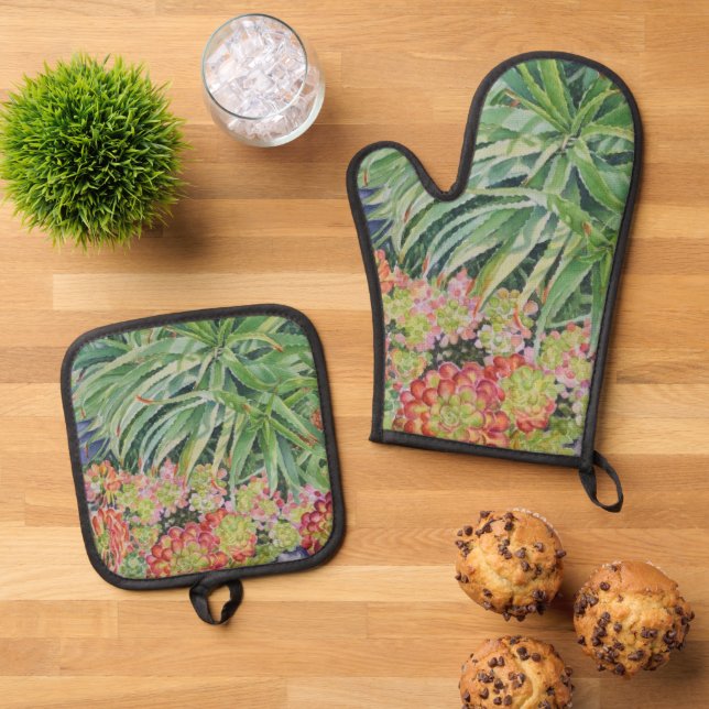 Ensemble De Gant De Cuisine Et De Manique Botanique (De haut en bas)
