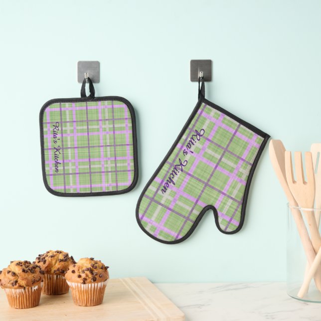 Ensemble De Gant De Cuisine Et De Manique Carreaux (In situ (suspendu))