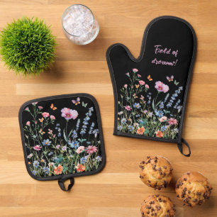 Ensemble De Gant De Cuisine Et De Manique Champ Assorti de Fleurs sauvages sur noir