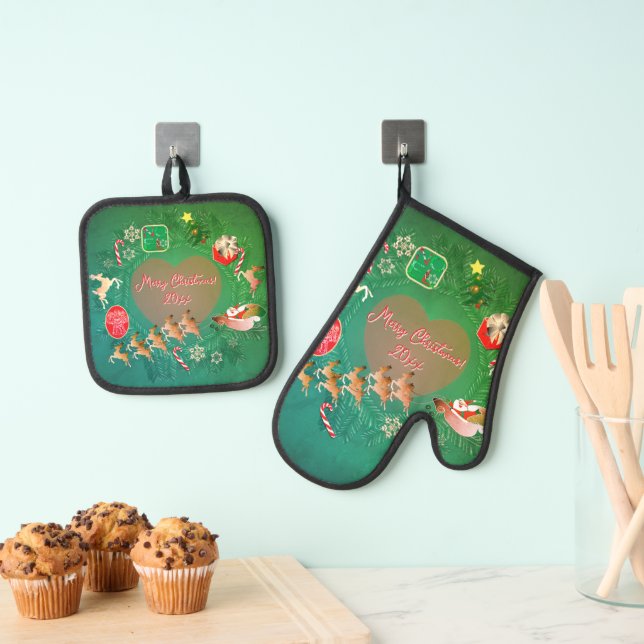 Ensemble De Gant De Cuisine Et De Manique Christmassy Oven Mitt and Pot Holders (In situ (suspendu))