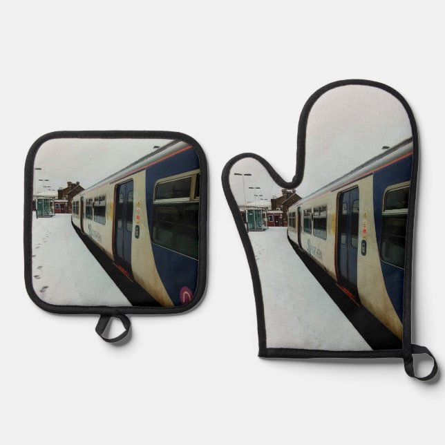 Ensemble De Gant De Cuisine Et De Manique Côté du train (Recto)
