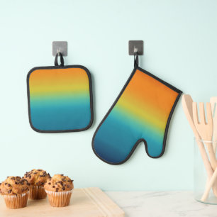 Ensemble De Gant De Cuisine Et De Manique Couleurs du coucher du soleil du sud-ouest