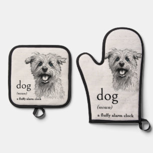 Ensemble De Gant De Cuisine Et De Manique Définition de DOG On Whitewashed Wood