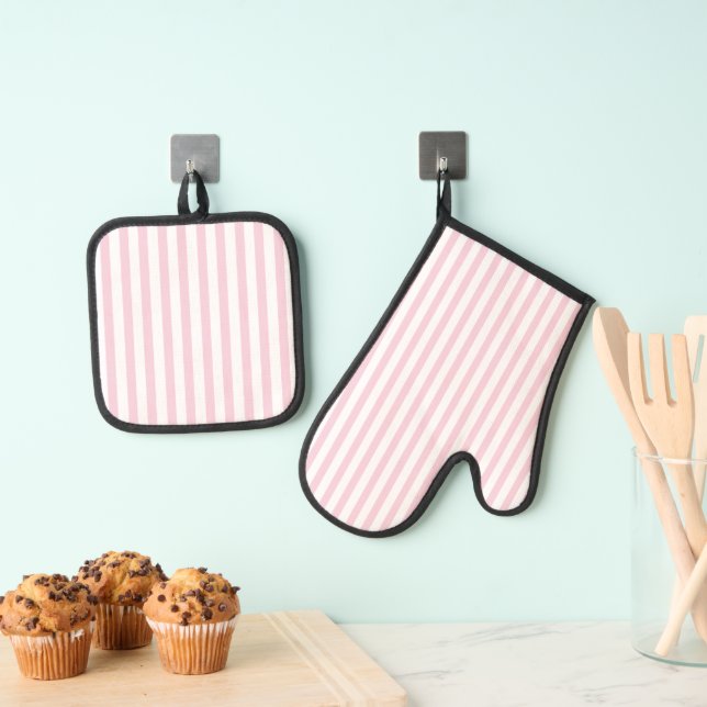 Ensemble De Gant De Cuisine Et De Manique Doux rose et blanc rayé (In situ (suspendu))