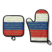 Drapeau russe avec des villes