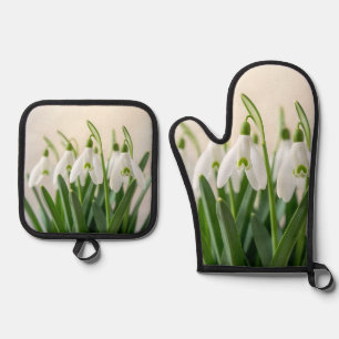 Ensemble De Gant De Cuisine Et De Manique Fleurs délicates de perce-neige de printemps