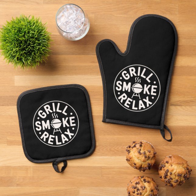 Ensemble De Gant De Cuisine Et De Manique Grill Smoke Relax BBQ Quote (De haut en bas)