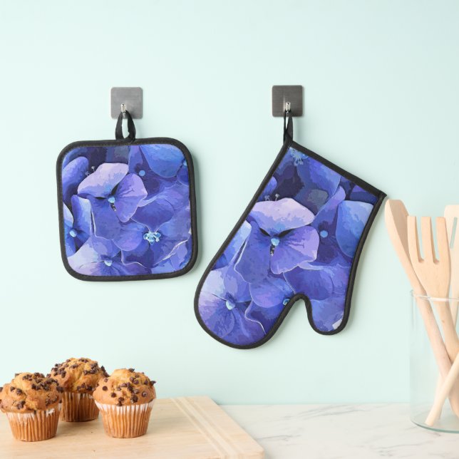 ENSEMBLE DE GANT DE CUISINE ET DE MANIQUE HYDRANGÉE BLEUE (In situ (suspendu))
