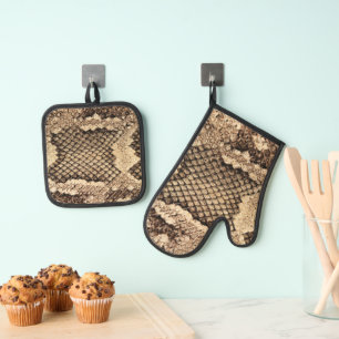 Ensemble De Gant De Cuisine Et De Manique Imprimé animalier peau de serpent exotique moderne