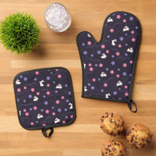 Ensemble De Gant De Cuisine Et De Manique Lapins Blancs Mignons et Motif de Fleurs