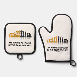 Ensemble De Gant De Cuisine Et De Manique Mon esprit est activé par le jeu d'échecs