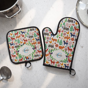Ensemble De Gant De Cuisine Et De Manique Motif de monogramme d'art populaire scandinave vin