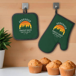 Ensemble De Gant De Cuisine Et De Manique Nom de famille Pine Cabine Arbres Sunset Green