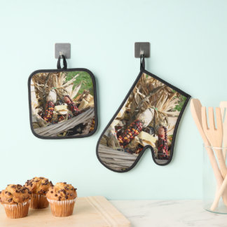 Ensemble De Gant De Cuisine Et De Manique Pays du panier en osier du maïs indien