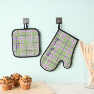 Ensemble De Gant De Cuisine Et De Manique Plaid
