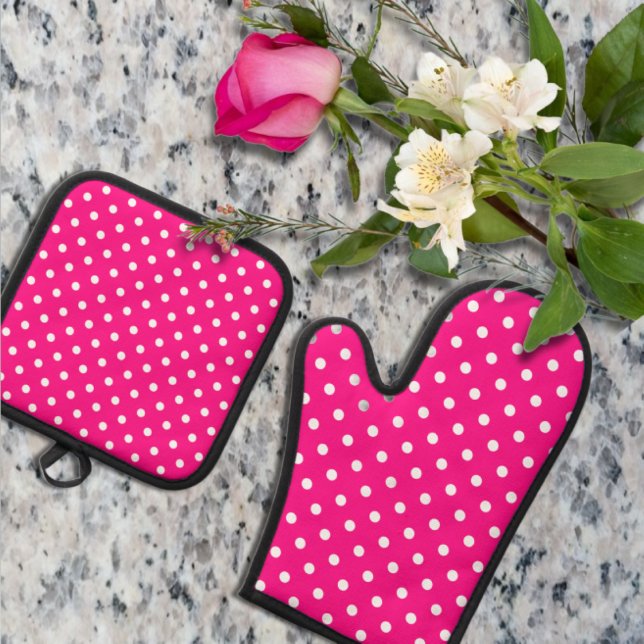 Ensemble De Gant De Cuisine Et De Manique Point Polka rose (Créateur téléchargé)