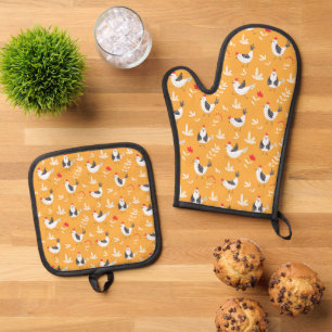 Ensemble De Gant De Cuisine Et De Manique Poulets Mignons