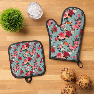 Ensemble De Gant De Cuisine Et De Manique Roses vintages et fleurs sur un Arrière - plan ble