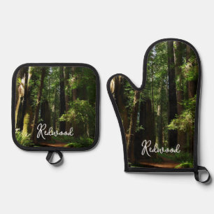 Ensemble De Gant De Cuisine Et De Manique Séquoias et fougères au parc national de Redwood